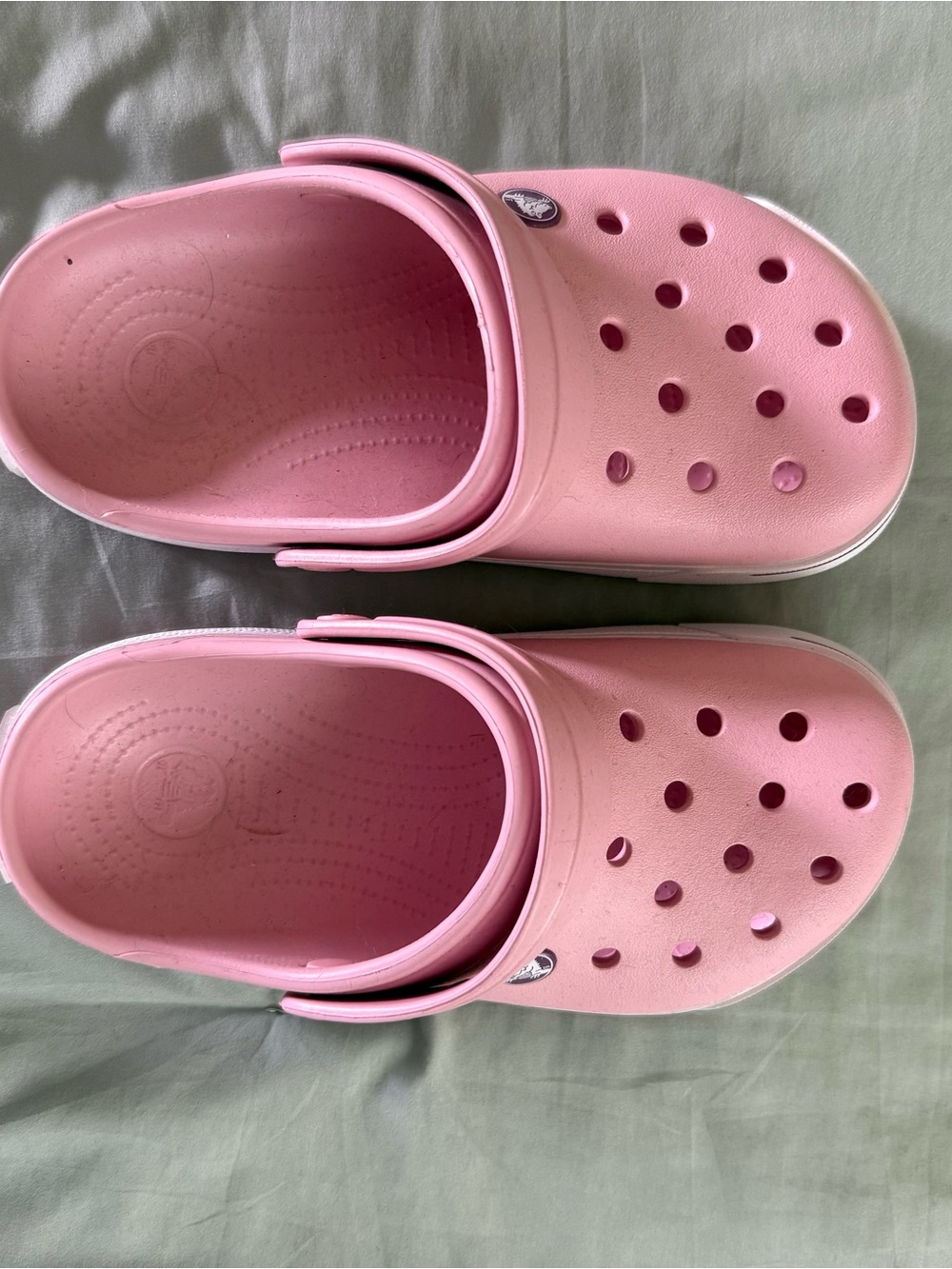 CROCS Classic Clog in Pastel Pink